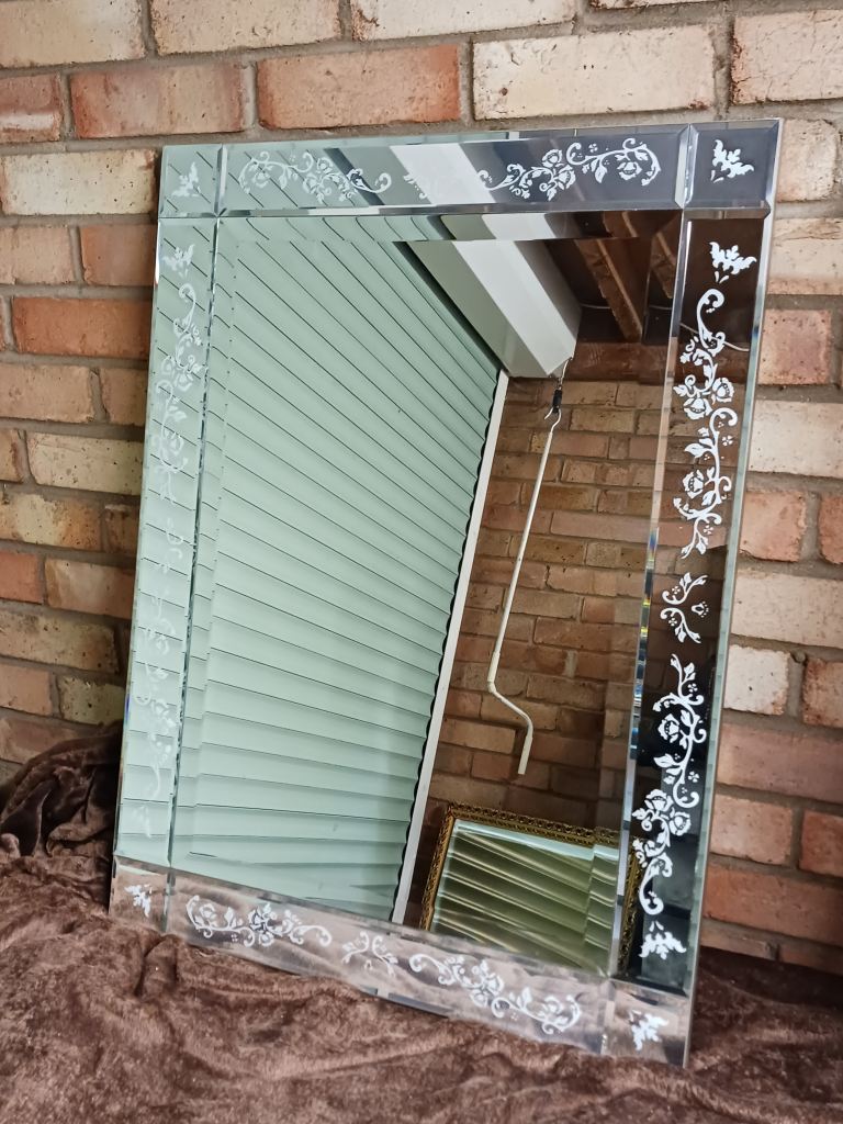 Decorative Wall Mirror 