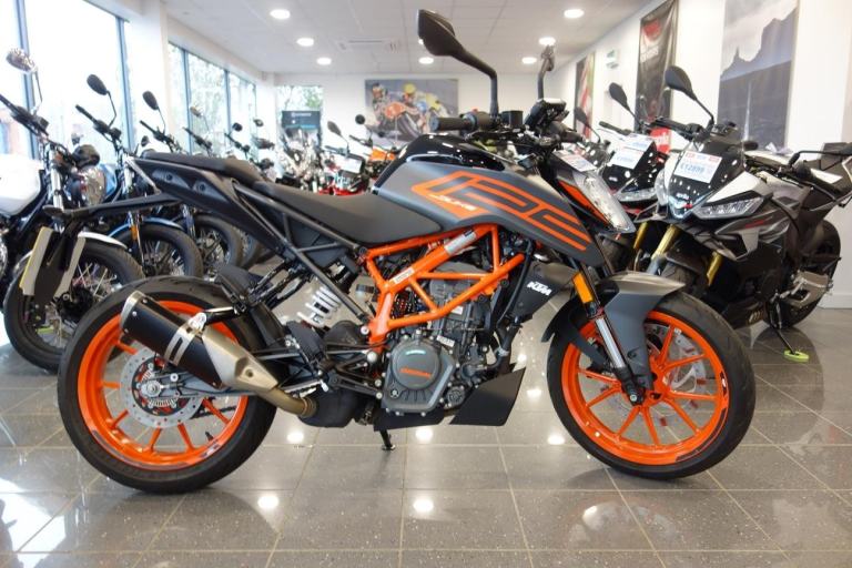 KTM 125 Duke (22 MY)