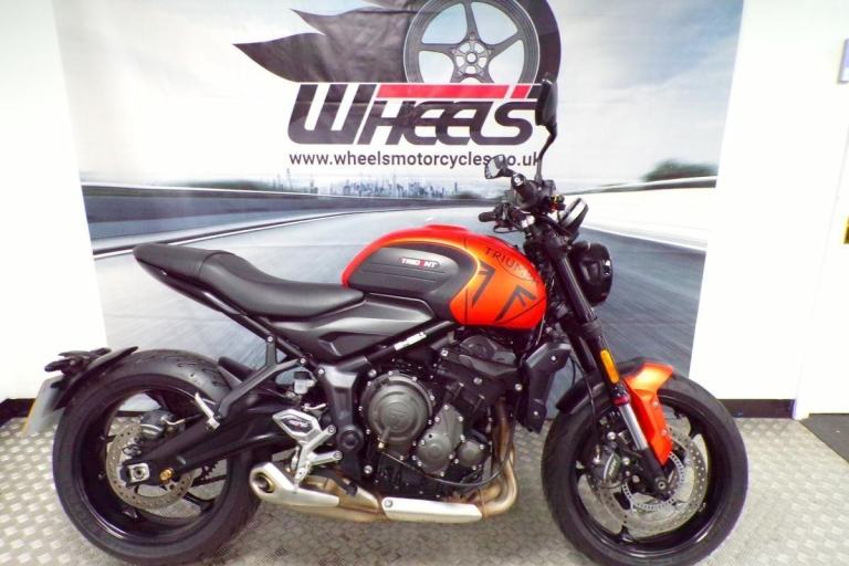 2023 TRIUMPH TRIDENT 660 ONLY 7888 MILES FROM NEW