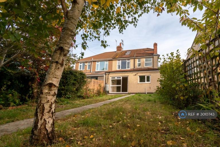 1 bedroom flat in Filton Park, Bristol, BS7 (1 bed) (#3010743)
