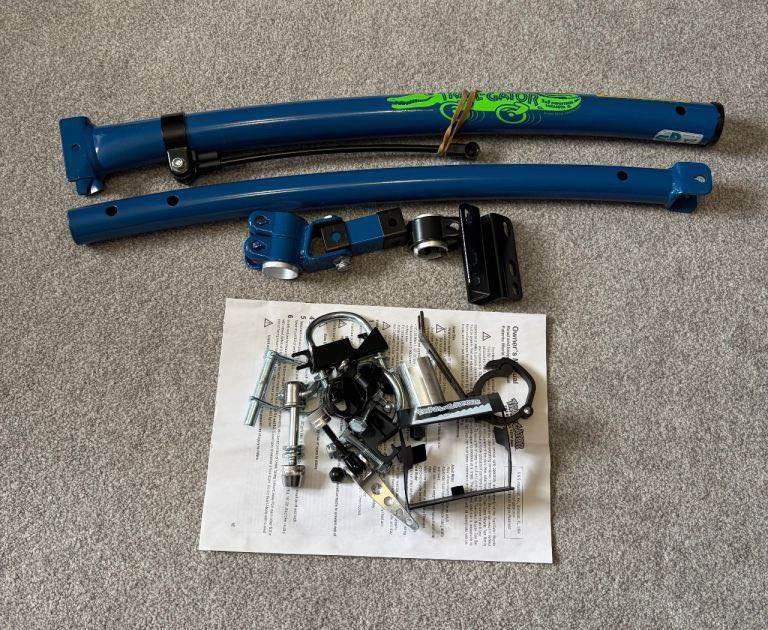 TRAIL-GATOR BICYCLE TOW BAR TAIL PULL CHILDS BIKE ALONG WITH ADULTS TRAILGATOR