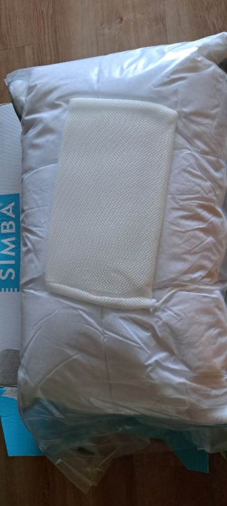 2x Brand New Simba Hybrid Pillows – (Duplicate Wedding Gift - RRP £199)