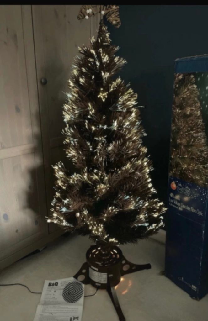 B&Q 4ft Fibre Optic Christmas Tree – Brown, Good Condition