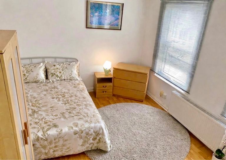 Rent Double Room Close to Edmonton Green Shopping Centre