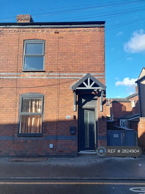 1 bedroom flat in Lord Street, Leigh, WN7 (1 bed) (#2824904)