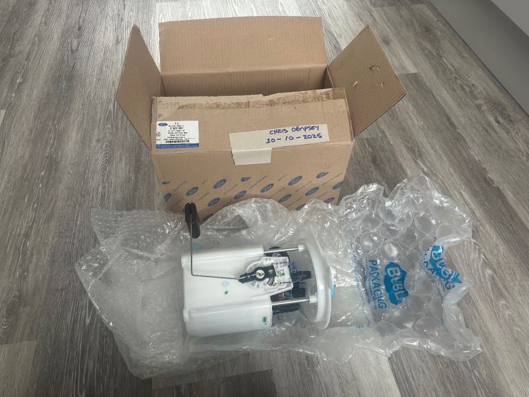 brand new genuine ford focus rs mk3 fuel sender and pump unit