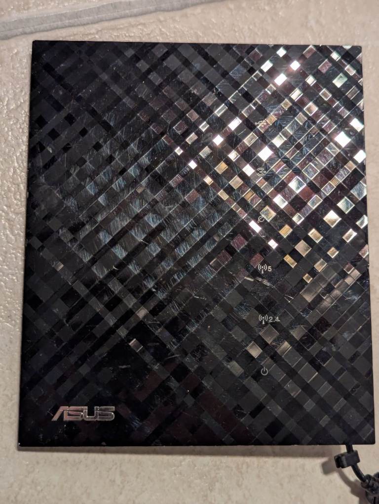 ASUS RT-N56U Dual Band Gigabit Wireless-N Router - Includes PSU