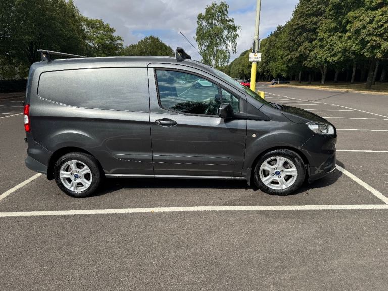 Ford, TRANSIT COURIER, Panel Van, 2019, Manual, 1498 (cc)
