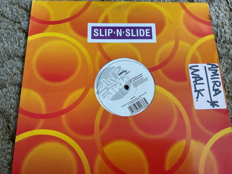 AMIRA - WALK 12” GARAGE HOUSE