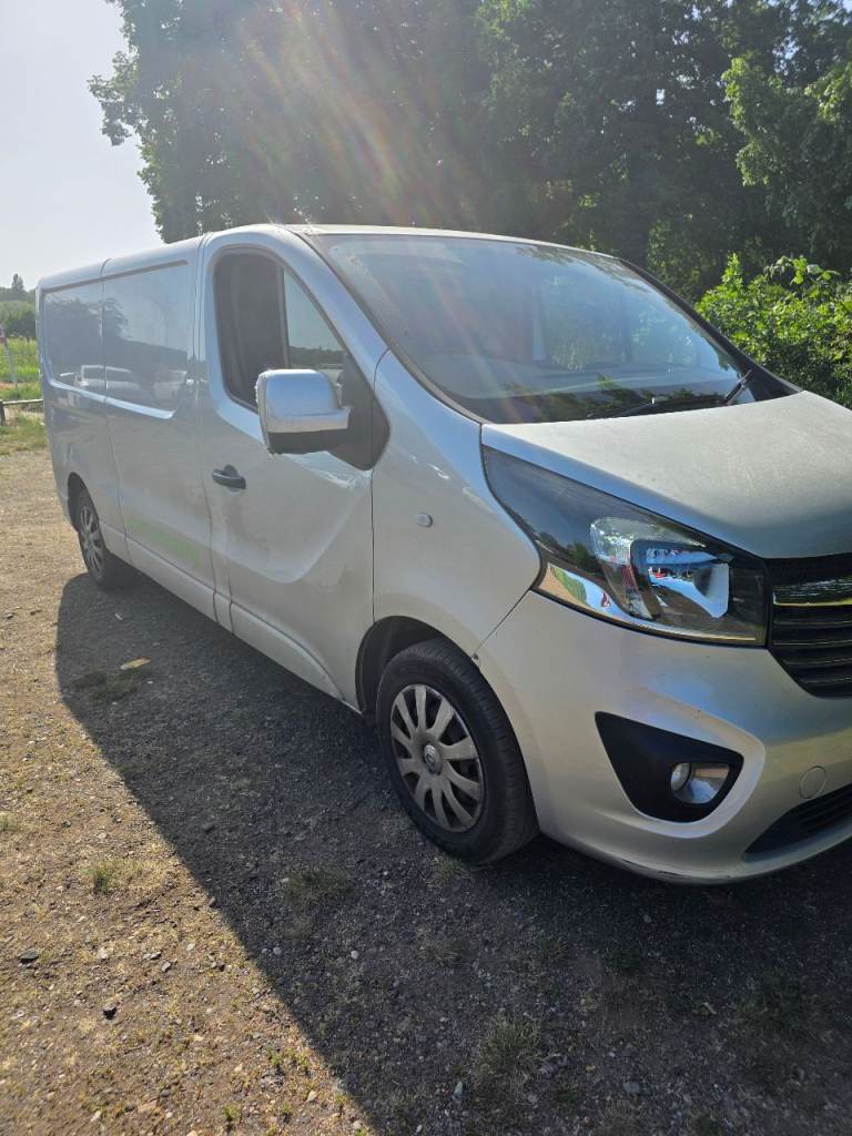 Vauxhall, VIVARO, Panel Van, 2015, Manual, 1598 (cc)