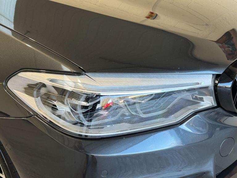  BMW 5 Series 3.0 530d M Sport Touring 5dr Diesel Auto xDrive Euro 6 (s/s) (265 ps) Diesel Automatic