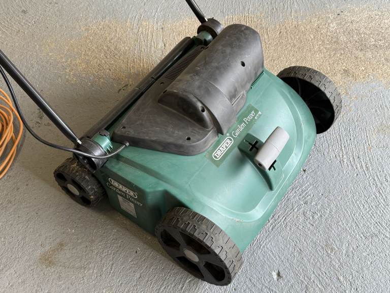 Draper Electric Lawn Rake and Scarifier