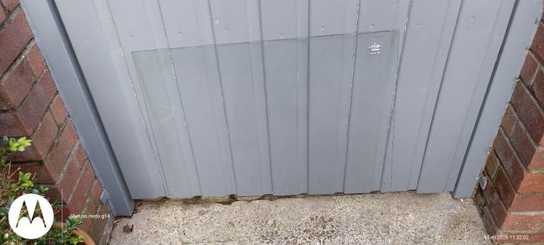 Glass for garden greenhouse repair work 