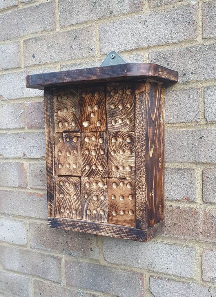 Bee hotel