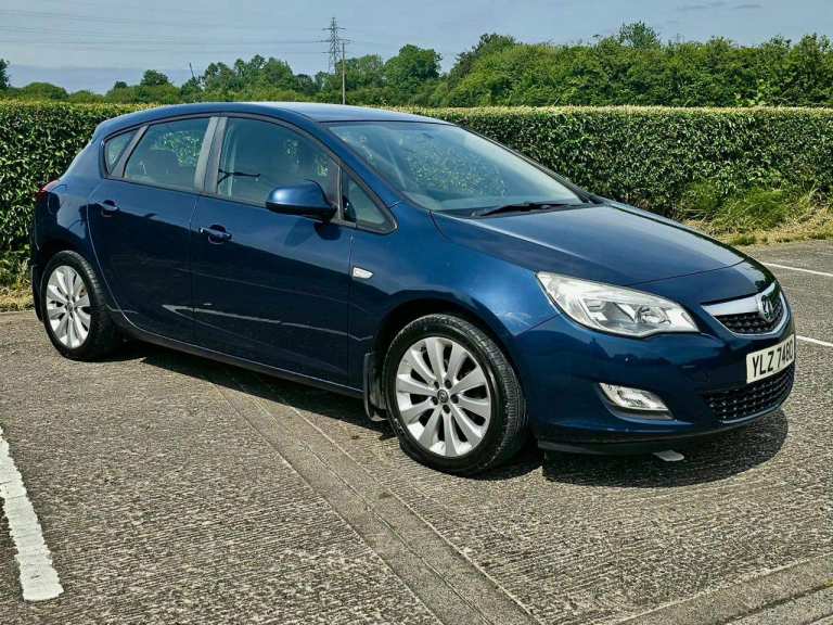 Vauxhall, ASTRA, Hatchback, 2010, Manual, 1398 (cc), 5 doors