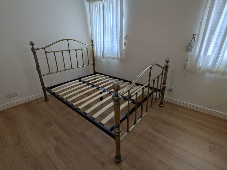 Pending******Brushed or Antiqued Brass Double Bed