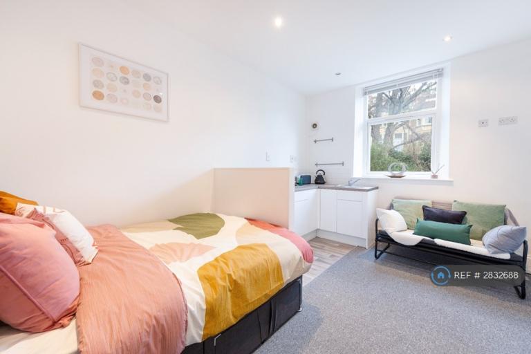 1 bedroom in Cranbrook Road, Bristol, BS6 (#2832688)