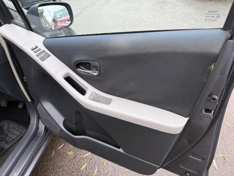 2010 Toyota Yaris 1.33 VVT-i TR 5dr [6] HATCHBACK PETROL Manual