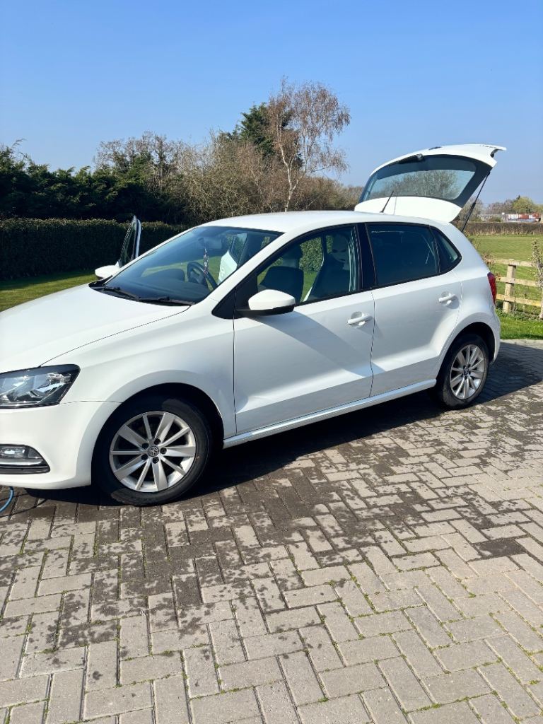 Volkswagen, POLO, Hatchback, 2015, Manual, 999 (cc), 5 doors