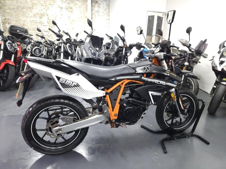Sinnis Apache SMR 125 2021 
