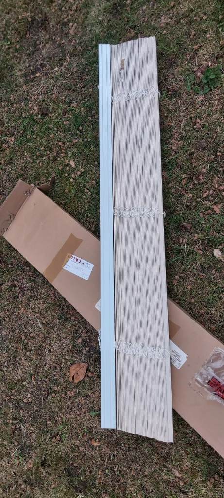 Wood venetian blind 1150mm wide x 1310mm drop