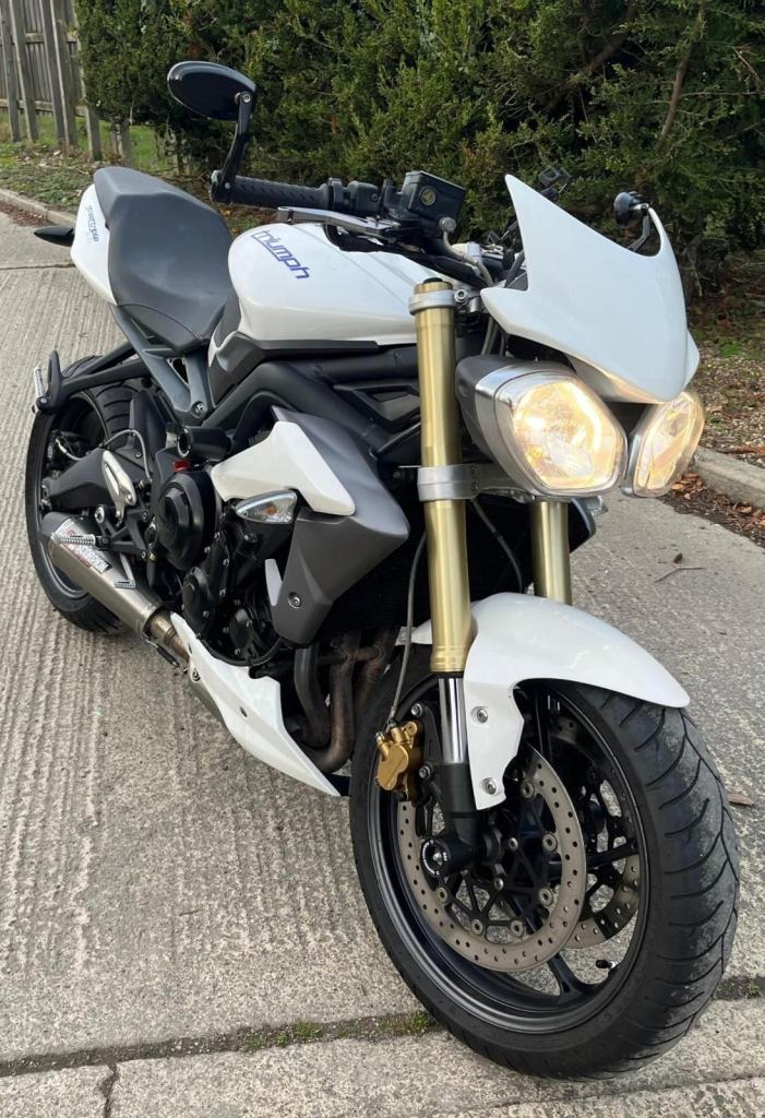 2014 14 TRIUMPH STREET TRIPLE 675 ABS WHITE CLEAN NAKED