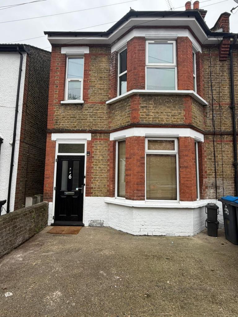 Aberdeen Road, CROYDON, CR01EQ, two bed flat to let 