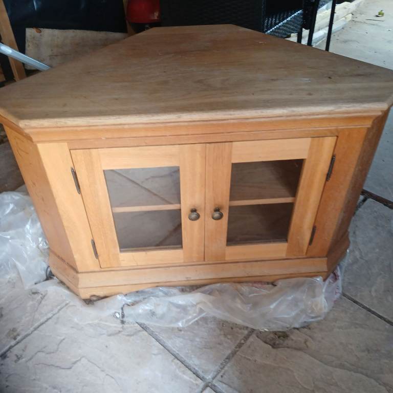 Corner TV Stand - Oak
