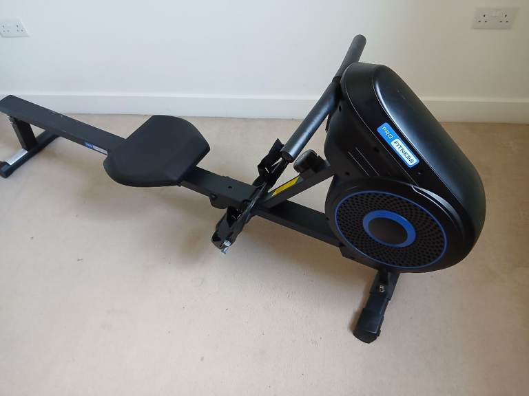 Pro Fitness Rowing Machine 