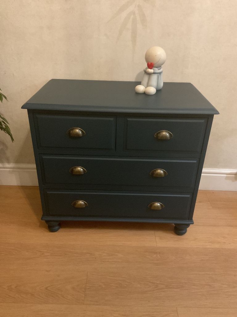 Vintage Chest of Drawers