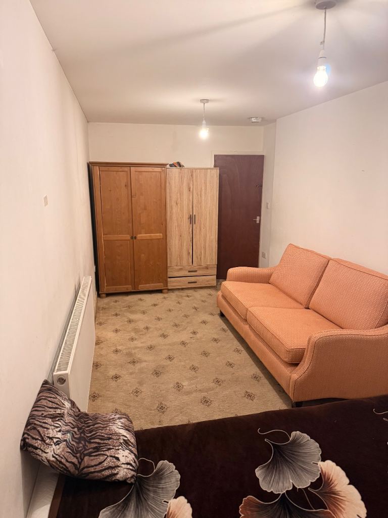 Double room for rent