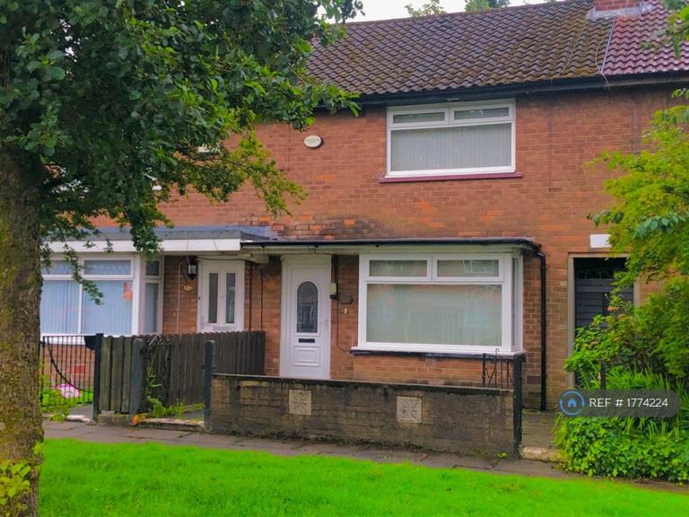 2 bedroom house in Old Lane, Salford, Manchester, M38 (2 bed) (#1774224)