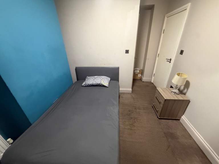Furnished En-suite to rent- Harrow HA3