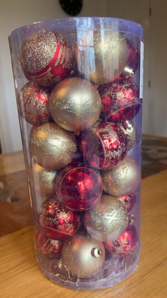 🎄 Christmas Baubles for Sale – £3 per Box 