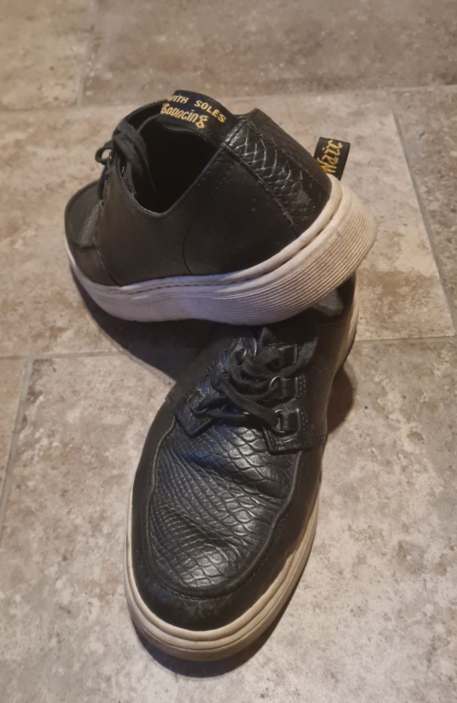Dr Martin black shoes size 6.5