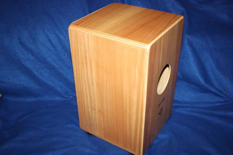 Nativo INIC-BROWN Inicia Series Standard-Class A Oak Cajon ~ Brown Front Finish ~ £95 ono