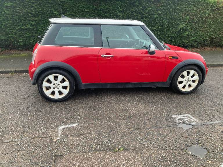 2005  MINI COOPER 3 DOOR HATCHBACK, 1600 CC ENGINE, ULEZ, LOW MILES.LONG MOT.