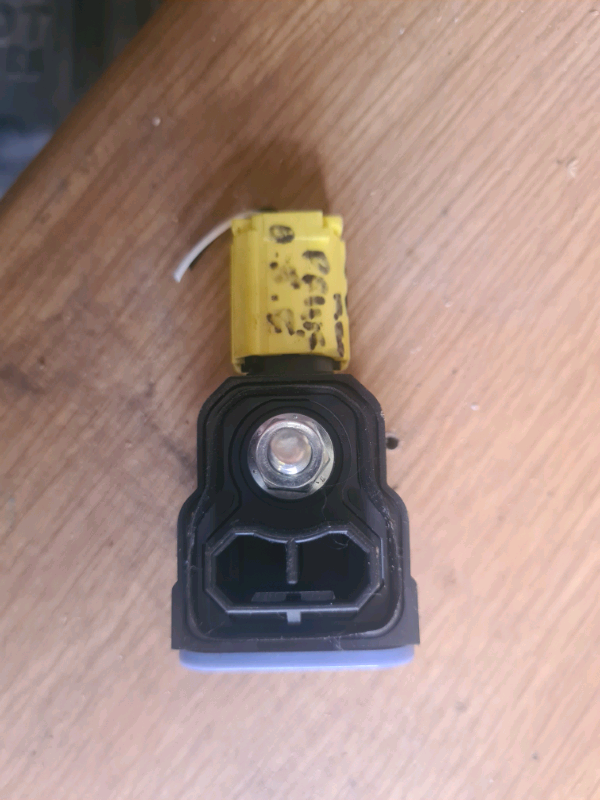 Toyota prius 2017 front driver side door crash impact sensor 