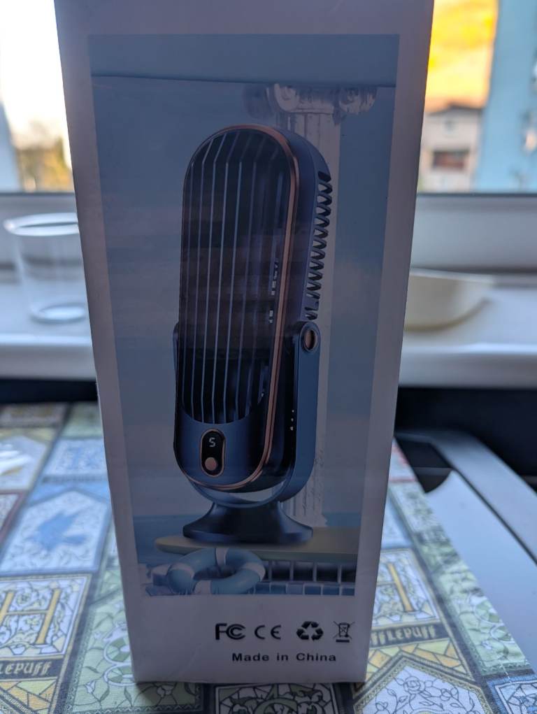 Desk fan USB powered