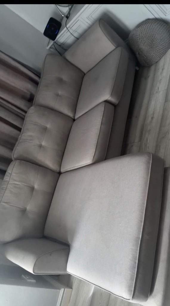 5 seats 