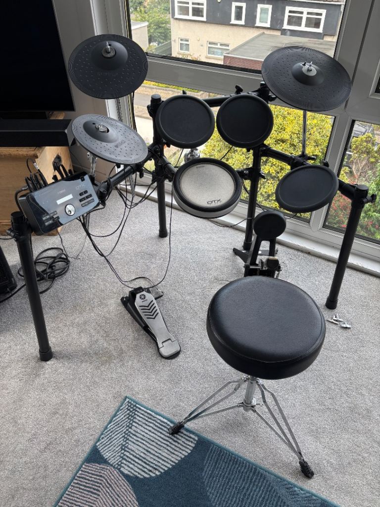 Yamaha DTX kit with Laney AH40 amp