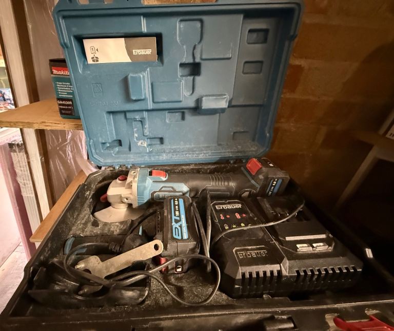 Erbauer Angle Grinder Power Tool Kit – Good Condition