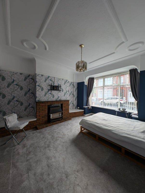 Big Double Room - Central Park, near Victoria Health Centre - CH44