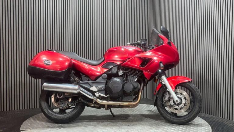 Triumph Sprint 900 1998 44K RUNNING PROJECT BIKE CLASSIC COMMUTER 885CC