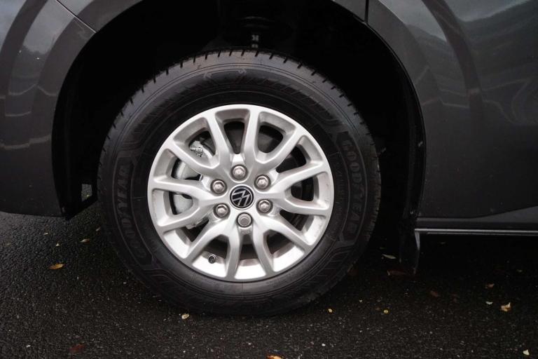 2025 Volkswagen Transporter 2.0 Transporter T28 Commerce Pro TDI + Delivery Miles + VW 5 Plus Pan...