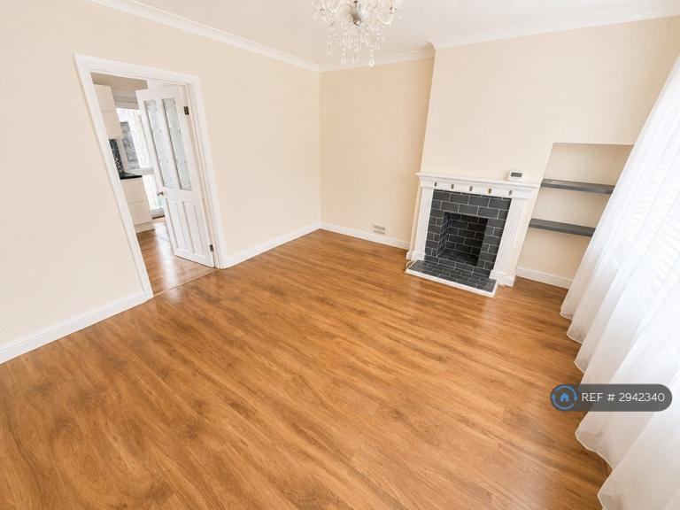 3 bedroom house in Moorfields Road, Bath, BA2 (3 bed) (#2942340)