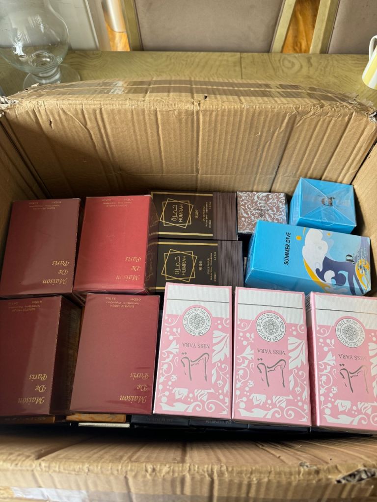 Men/Women Perfumes