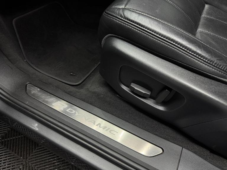 2019 Land Rover Range Rover Evoque 2.0 D180 R-Dynamic S Auto 4WD Euro 6 (s/s) 5dr ESTATE Diesel A...