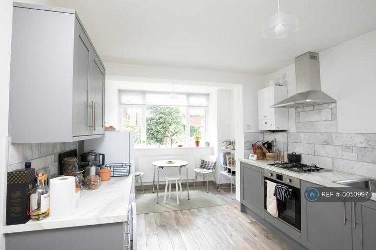2 bedroom flat in Cyprus Road, Nottingham, NG3 (2 bed) (#3053997)
