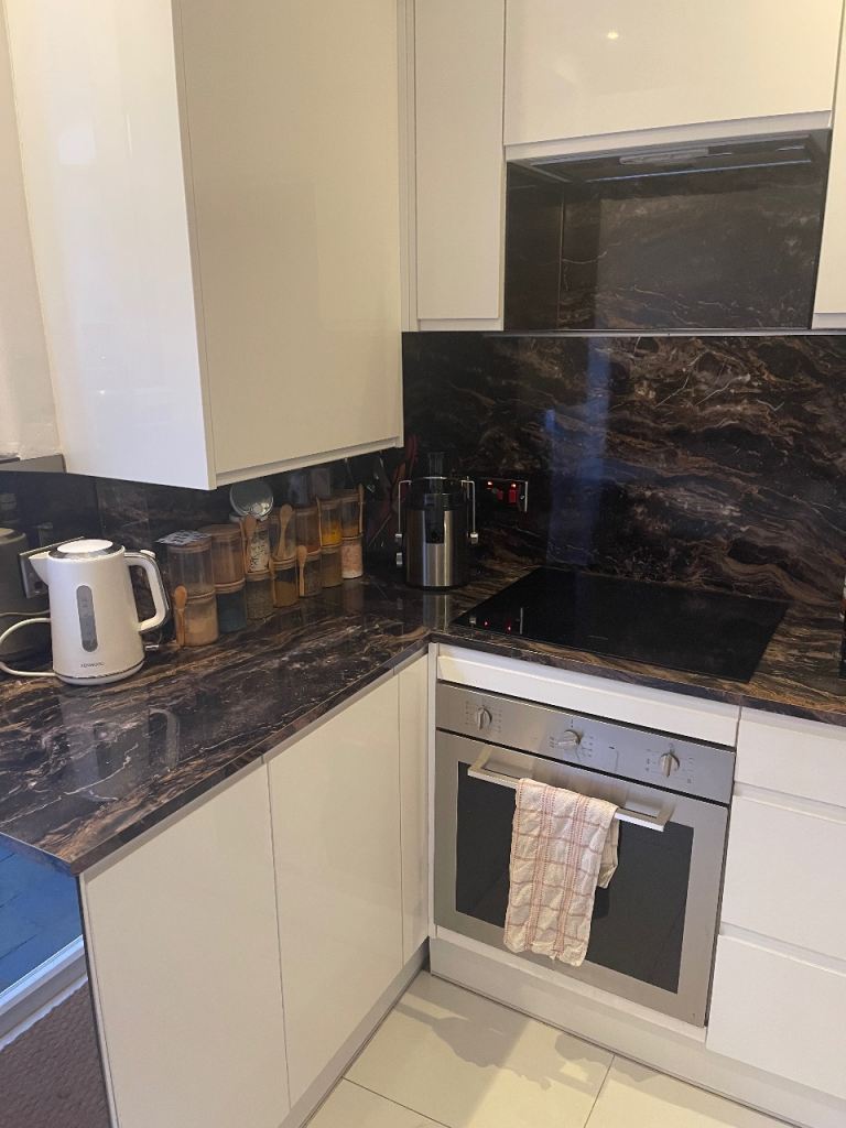 2 bed ground floor garden flat for short term let